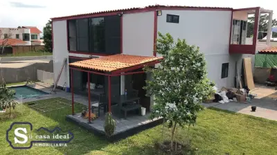🔰bonita casa tipo industrial en fraccionamiento