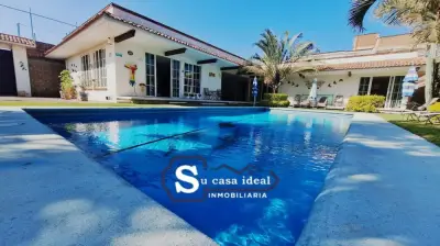 🏡excelente casa en un solo nivel en fraccionamiento.