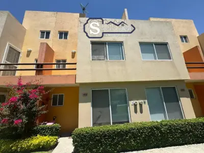 Hermosa casa dentro de fraccionamiento 🏡