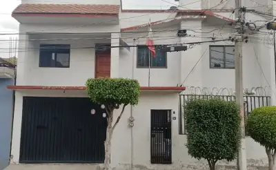 Las águilas netzahualcóyotl Estado de México 3 niveles 7 rec