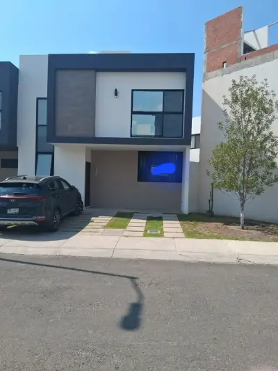 Venta de casa amplia con jardin