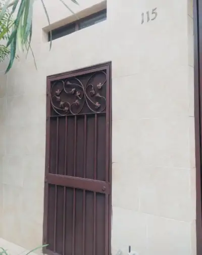 ¡excelente oficina/ consultorio pequeño en renta en la colon