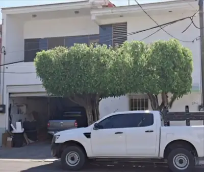 Remato casa sin posesión en sector libertad, Guadalajara.