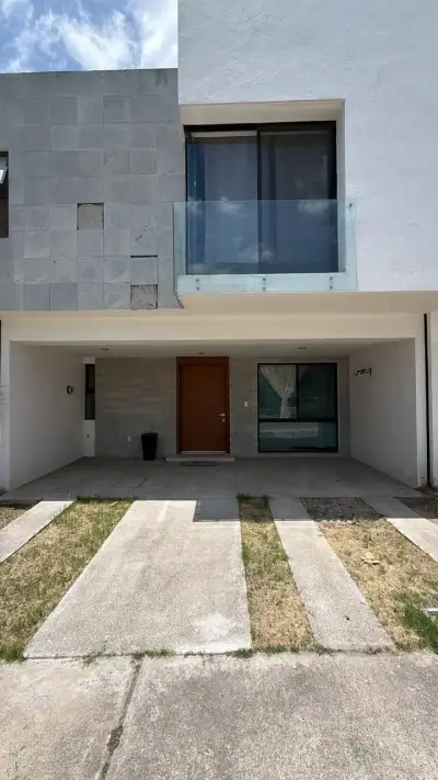 Casa en renta en aurea residencial – san pedro Tlaquepaque