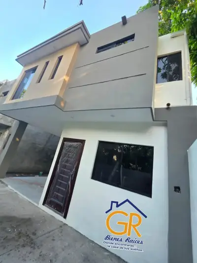 Casa en venta en la col niños heroes