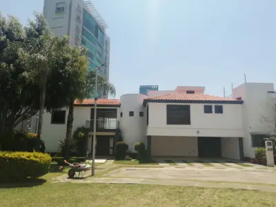 Residencia en venta en puerta Paraíso
