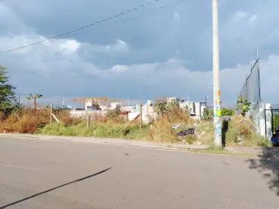 Terreno en venta en zona comercial — frac. Eduardo loarca.