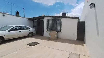 Casa de un nivel con 3 habitaciones en col himno nacional