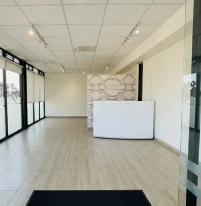 Local en venta de 49 m2 en colinas del parque San Luis Potos