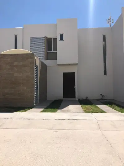 Casa de 3 habitaciones en venta en privada la cantera San Lu