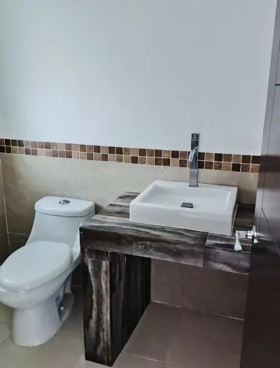 Casa en venta en León - foto 3