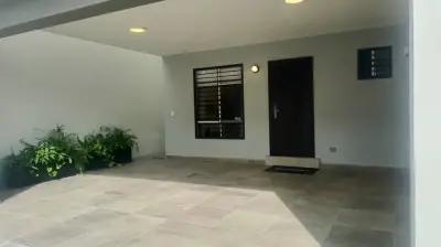 Casa en venta en Guadalupe - foto 3