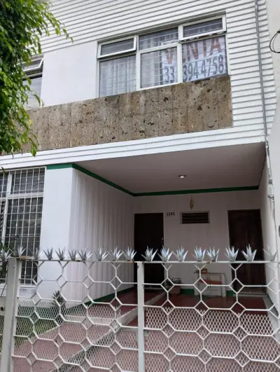Arcos vallarta casa con uso de suelo mixto
