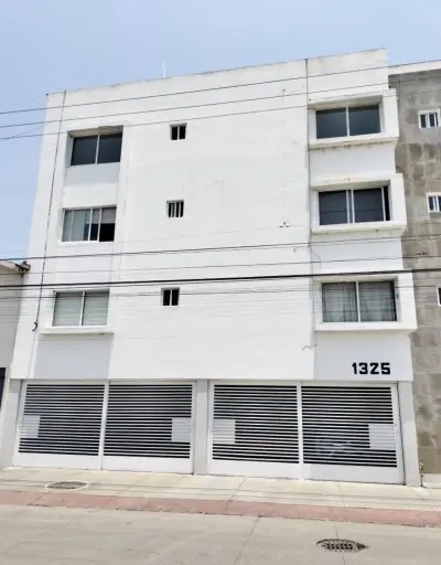 Departamento en tercer piso | blvd. Hermenegildo bustos | co