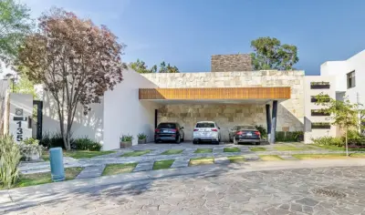 Casa en venta en bosque azul | zona norte de León | a 6 min