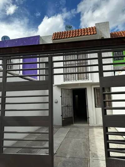 Bonita casa en los encinos