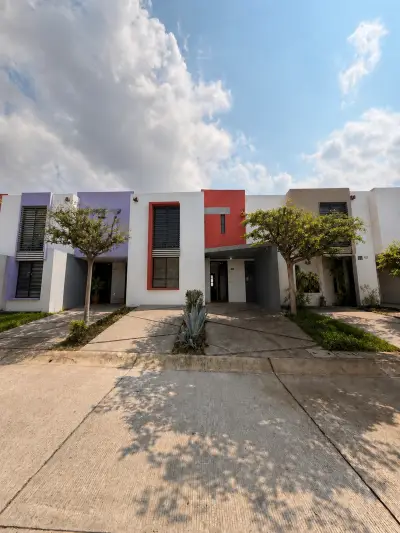 Casa en venta en la foresta – coto ciprés