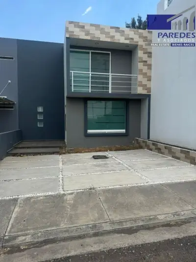 Casa en venta 3 recamaras fresnos 3 marias Morelia