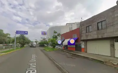 Venta local comercial con departamento en moroleon gto