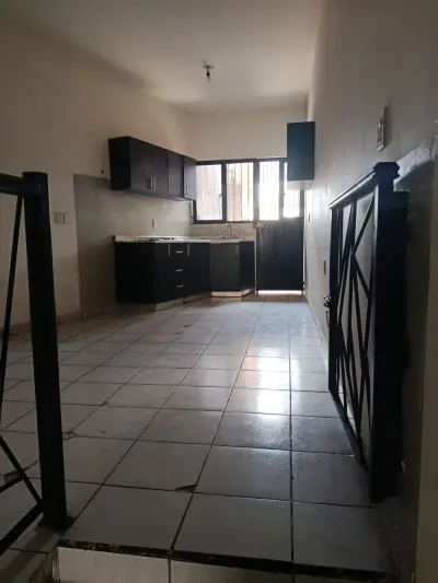 Local comercial en venta en Uriangato - foto 4