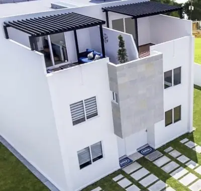 Preciosa casa en esquina en venta en cordillera residencial