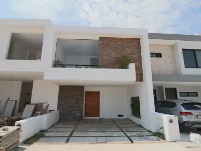Casa cañadas del bosque tres marias Morelia