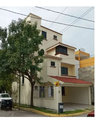 Casa en renta en Centro - foto 2