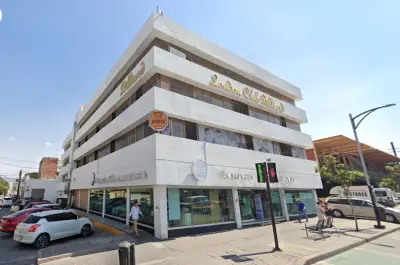 ¡se renta local muy amplio en carranza frente jardin tequis!