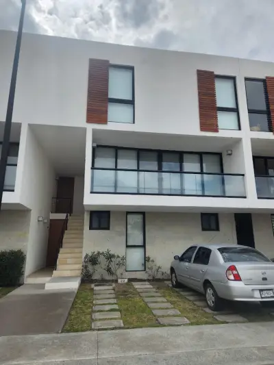 Duplex en renta en altos juriquilla