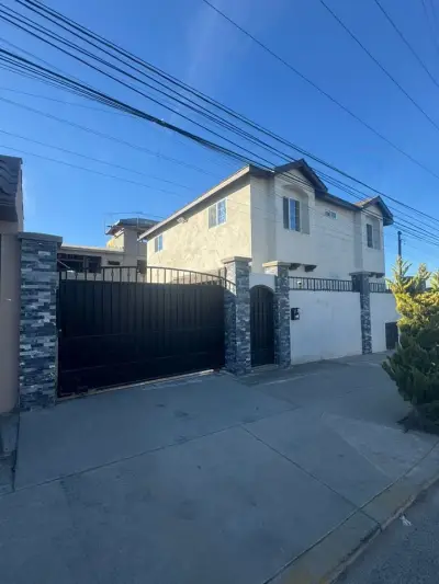 Departamento en renta con atico, cerca de campo ibero
