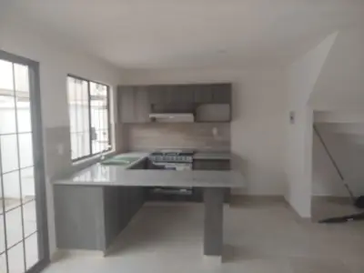 Estrena casa nueva en renta al sur