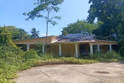 Remato casa en un nivel en Centro Tabasco.