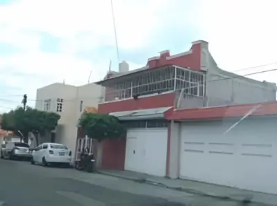 Casa en venta en Celaya - foto 2