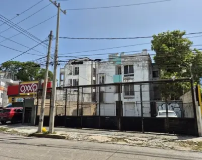 Remato departamento en planta baja en cancún. Sin posesión.