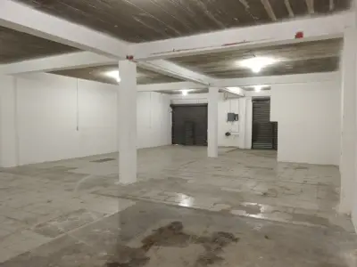 Local comercial en venta en Centro - foto 4