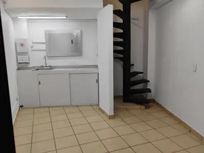 Consultorio tipo  loft en 2 niveles