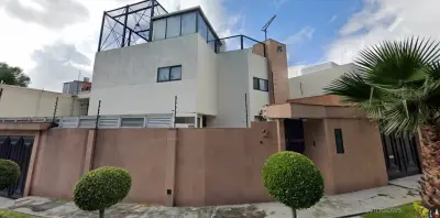 Casa en venta bien ubicada en satelite naucalpan