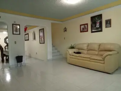 Casa en venta en Uruapan - foto 2