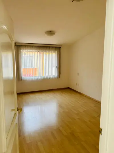 Hermosa casa en condominio col. Del valle norte