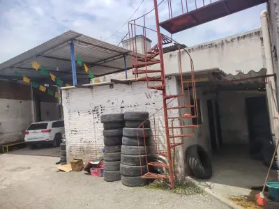 Local comercial en venta en Pedro Escobedo - foto 2