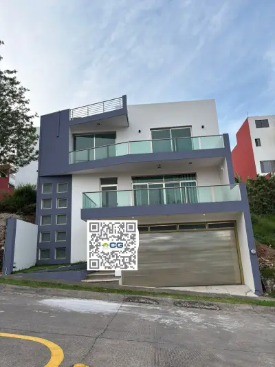 Amplia casa con terrazas, en la mejor zona de Xalapa