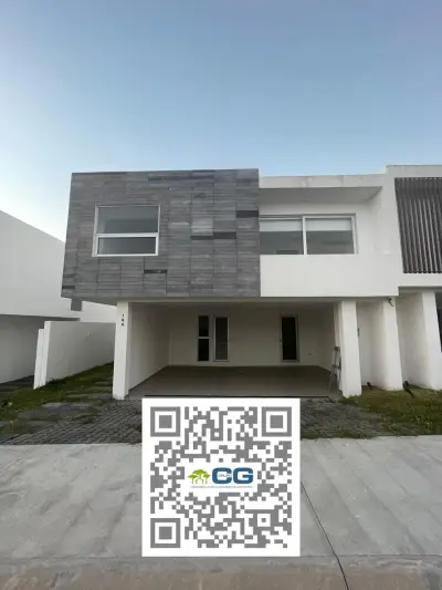 Casa amplia en fraccionamiento exclusivo
