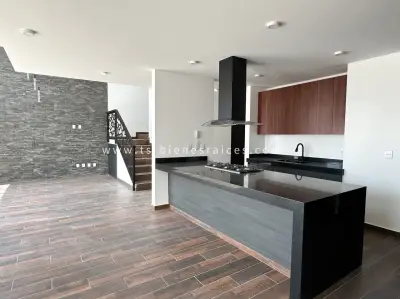 Casa en venta en El Marqués - foto 3