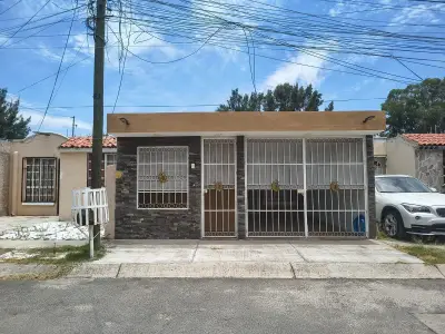 Casa remodelada! Excelentes acabados, villas de la hacienda