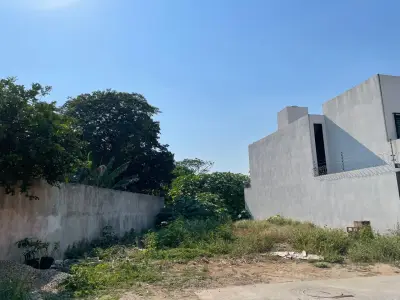 Terreno en venta en Centro - foto 2