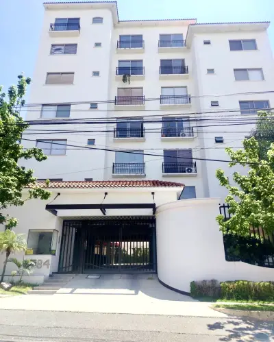 Excelente departamento amueblado en renta en edificio loma a