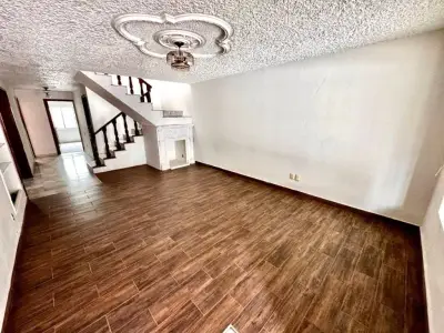 Casa en venta en Zapopan - foto 2