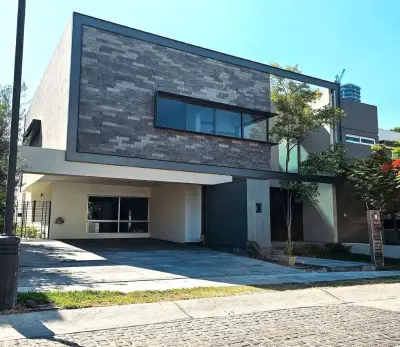 Una residencia que comienza a destacar desde el primer paso.