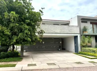 Casa en venta en puerta plata | Zapopan