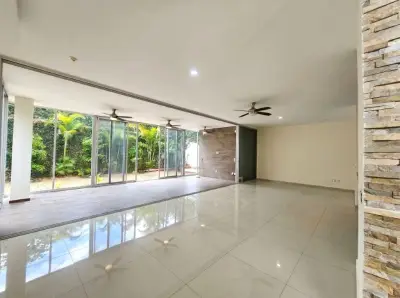 Casa en venta en Zapopan - foto 2